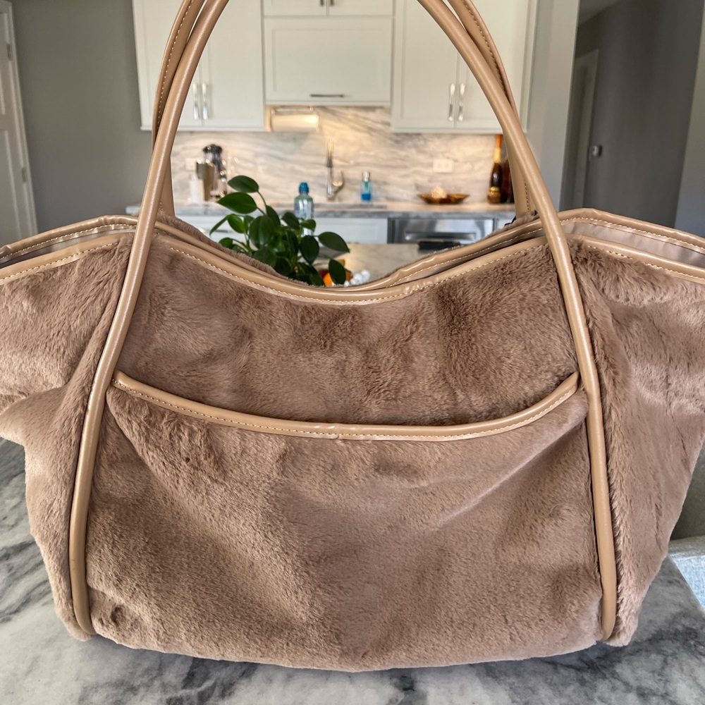 ALO Yoga Toasted Almond Faux Fur Tote Bag - Picture 5 of 9